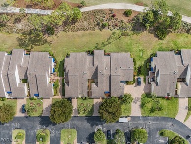 Move right into to this light and airy Carriedale cottage. A on Fiddlesticks Country Club in Florida - for sale on GolfHomes.com, golf home, golf lot