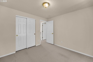 This meticulously maintained 3-bedroom, 2.5-bath home includes a on Pine Crest Golf Course in Washington - for sale on GolfHomes.com, golf home, golf lot