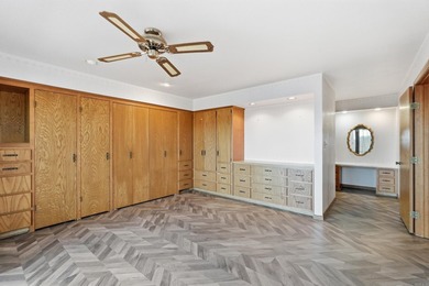 Wake up to breathtaking lake & mountain views, where every on Indian Hills Country Club in Arkansas - for sale on GolfHomes.com, golf home, golf lot