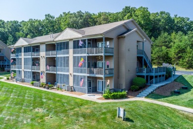 Must see furnished condo at Mariners Landing on the beautiful on Mariners Landing Golf and Country Club in Virginia - for sale on GolfHomes.com, golf home, golf lot