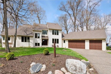 Don't miss your chance to own this spectacular 4BR/5BA 2-story on Burl Oaks Golf Club in Minnesota - for sale on GolfHomes.com, golf home, golf lot