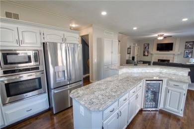 Location Location Location - You Will Love Living in Lakewood!!! on Lakewood Oaks Golf Club, Ltd. in Missouri - for sale on GolfHomes.com, golf home, golf lot