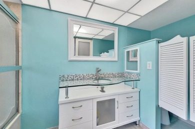 Move-in-ready 2-bed, 2-bath condo. Enjoy the benefits of a on Boca Dunes Golf and Country Club in Florida - for sale on GolfHomes.com, golf home, golf lot