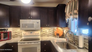55+Community. Looking for a home with nothing to do but unpack on Keswick Village Golf Course in New Jersey - for sale on GolfHomes.com, golf home, golf lot