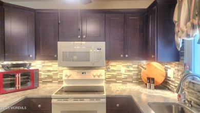 55+Community. Looking for a home with nothing to do but unpack on Keswick Village Golf Course in New Jersey - for sale on GolfHomes.com, golf home, golf lot