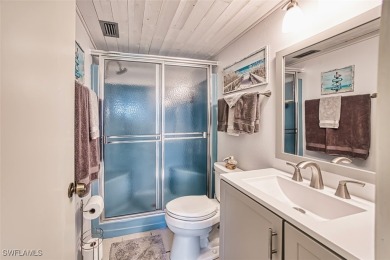 Unpack and move right in to this beautifully updated 2 bedroom 2 on Seven Lakes Golf and Tennis Community in Florida - for sale on GolfHomes.com, golf home, golf lot