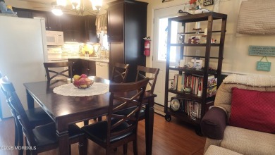 55+Community. Looking for a home with nothing to do but unpack on Keswick Village Golf Course in New Jersey - for sale on GolfHomes.com, golf home, golf lot