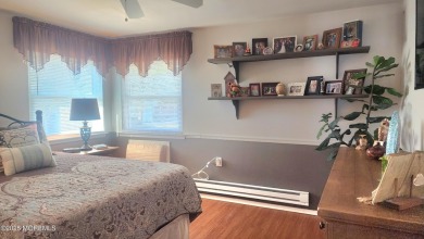 55+Community. Looking for a home with nothing to do but unpack on Keswick Village Golf Course in New Jersey - for sale on GolfHomes.com, golf home, golf lot