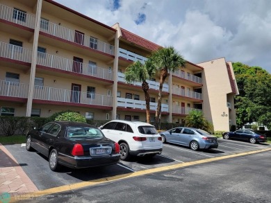 Experience Florida living in this spacious, bright unit located on Oriole Golf and Tennis Club in Florida - for sale on GolfHomes.com, golf home, golf lot