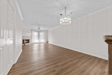 A part of the Diamondhead Community this 2/2 condo has covered on Diamondhead Golf and Country Club in Arkansas - for sale on GolfHomes.com, golf home, golf lot