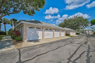 $10,000 PRICE IMPROVEMENT! Welcome to your Florida oasis! on Peridia Golf and Country Club in Florida - for sale on GolfHomes.com, golf home, golf lot