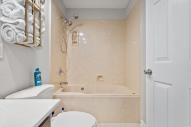 A part of the Diamondhead Community this 2/2 condo has covered on Diamondhead Golf and Country Club in Arkansas - for sale on GolfHomes.com, golf home, golf lot