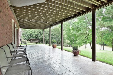 Welcome to this beautifully designed 4-bedroom, 4.5-bathroom on Maple Ridge Golf Club in Georgia - for sale on GolfHomes.com, golf home, golf lot