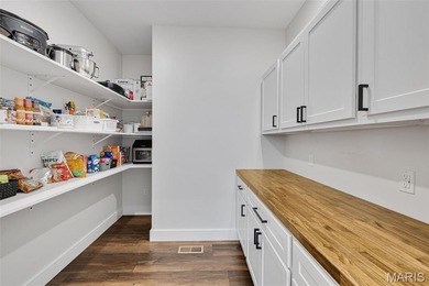 Why go on vacation when you can live at Raintree? This on Raintree Country Club in Missouri - for sale on GolfHomes.com, golf home, golf lot