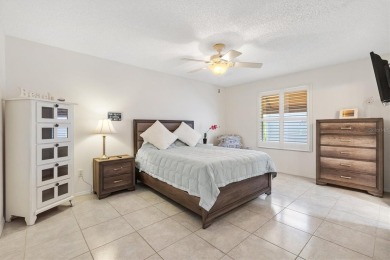 Welcome to your dream retirement haven in THE VILLAGES, Florida on The Links of Spruce Creek in Florida - for sale on GolfHomes.com, golf home, golf lot