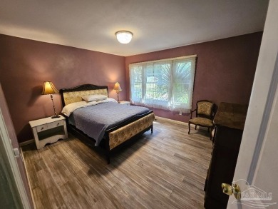 Golf Community Gem With Modern Upgrades. This beautifully on Osceola Municipal Golf Course in Florida - for sale on GolfHomes.com, golf home, golf lot