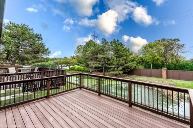 Very impressive townhome with a 2-story vaulted ceiling! on Willow Crest Golf Club in Illinois - for sale on GolfHomes.com, golf home, golf lot