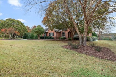 Welcome to 109 Sea Palms Dr in the desirable Cobbs Glen on Cobbs Glen Country Club in South Carolina - for sale on GolfHomes.com, golf home, golf lot