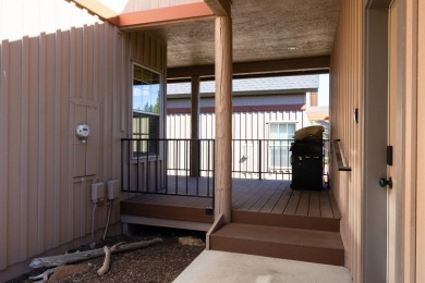 Welcome to your Eagle Crest escape! Overlooking the 18th fairway on  in Oregon - for sale on GolfHomes.com, golf home, golf lot