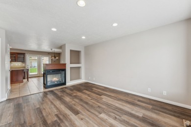 This stunning end-unit townhome, built in 2002 as the builder's on Mountain View Golf Course in Utah - for sale on GolfHomes.com, golf home, golf lot