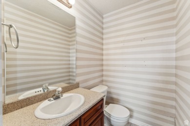 This stunning end-unit townhome, built in 2002 as the builder's on Mountain View Golf Course in Utah - for sale on GolfHomes.com, golf home, golf lot