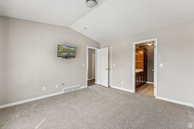 This stunning end-unit townhome, built in 2002 as the builder's on Mountain View Golf Course in Utah - for sale on GolfHomes.com, golf home, golf lot