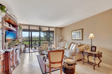 GATED COMMUNITY IN CENTRAL BOCA RATON SPACIOUS 2/2 WITH A on The Country Club At Boca Raton in Florida - for sale on GolfHomes.com, golf home, golf lot