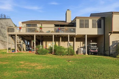 This townhome offers the perfect combination of comfort on Indian Hills Country Club in Arkansas - for sale on GolfHomes.com, golf home, golf lot