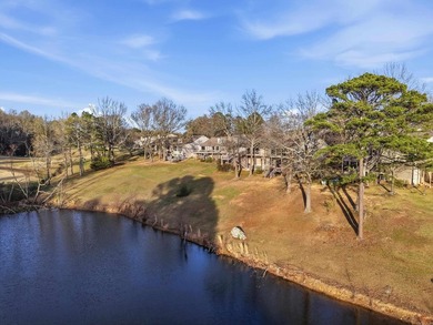 This townhome offers the perfect combination of comfort on Indian Hills Country Club in Arkansas - for sale on GolfHomes.com, golf home, golf lot