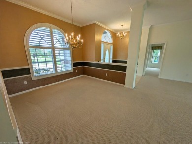 Spacious Golf Course Home Calling For Its New Owner! on Country Club of Sebring in Florida - for sale on GolfHomes.com, golf home, golf lot