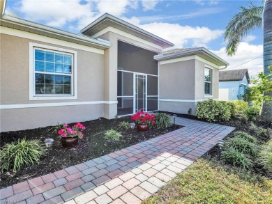 Discover this move-in ready gem!  Welcome to this beautifully on Palmetto-Pine Country Club in Florida - for sale on GolfHomes.com, golf home, golf lot