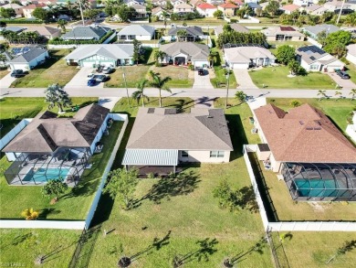 Discover this move-in ready gem!  Welcome to this beautifully on Palmetto-Pine Country Club in Florida - for sale on GolfHomes.com, golf home, golf lot