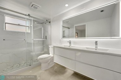Stunning Corner Unit in Wynmoor! ALL appliances are NEW. NO on Wynmoor Golf Course in Florida - for sale on GolfHomes.com, golf home, golf lot