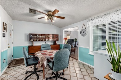 ***FREE SOLAR!!!...SINGLE STORY...MOVE-IN READY...MINT CONDITION on Sun City Lakes West and East in Arizona - for sale on GolfHomes.com, golf home, golf lot