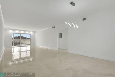 Stunning Corner Unit in Wynmoor! ALL appliances are NEW. NO on Wynmoor Golf Course in Florida - for sale on GolfHomes.com, golf home, golf lot