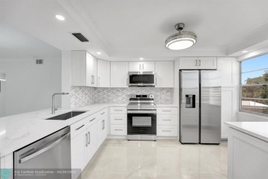 Stunning Corner Unit in Wynmoor! ALL appliances are NEW. NO on Wynmoor Golf Course in Florida - for sale on GolfHomes.com, golf home, golf lot