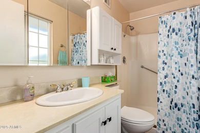 ***FREE SOLAR!!!...SINGLE STORY...MOVE-IN READY...MINT CONDITION on Sun City Lakes West and East in Arizona - for sale on GolfHomes.com, golf home, golf lot