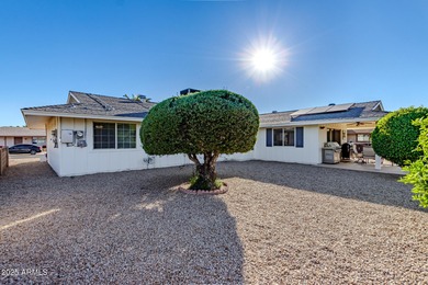 ***FREE SOLAR!!!...SINGLE STORY...MOVE-IN READY...MINT CONDITION on Sun City Lakes West and East in Arizona - for sale on GolfHomes.com, golf home, golf lot