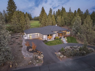 Built in 2022 and perfectly positioned on the 9th hole of the on Aspen Lakes Golf Course in Oregon - for sale on GolfHomes.com, golf home, golf lot