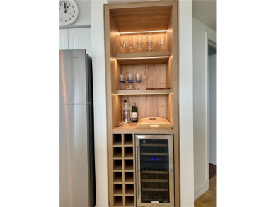 Spectacular 2BD/2BA Condo at Turnberry on the Green - Aventura's on Turnberry Isle Resort and Club in Florida - for sale on GolfHomes.com, golf home, golf lot
