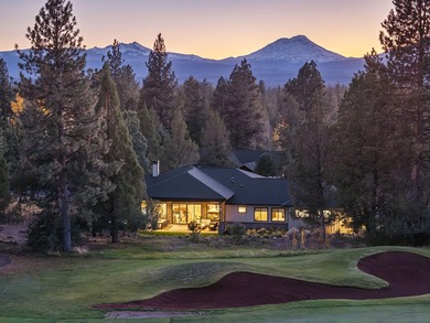 Built in 2022 and perfectly positioned on the 9th hole of the on Aspen Lakes Golf Course in Oregon - for sale on GolfHomes.com, golf home, golf lot