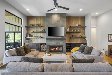 Built in 2022 and perfectly positioned on the 9th hole of the on Aspen Lakes Golf Course in Oregon - for sale on GolfHomes.com, golf home, golf lot