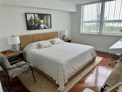 Spectacular 2BD/2BA Condo at Turnberry on the Green - Aventura's on Turnberry Isle Resort and Club in Florida - for sale on GolfHomes.com, golf home, golf lot