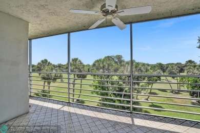 Back on the Market with a Major Price Reduction! Plus, the on Oaks Country Club in Florida - for sale on GolfHomes.com, golf home, golf lot