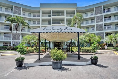 Major Price Reduction! - an incredible opportunity! This on  in Florida - for sale on GolfHomes.com, golf home, golf lot