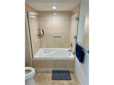 Spectacular 2BD/2BA Condo at Turnberry on the Green - Aventura's on Turnberry Isle Resort and Club in Florida - for sale on GolfHomes.com, golf home, golf lot