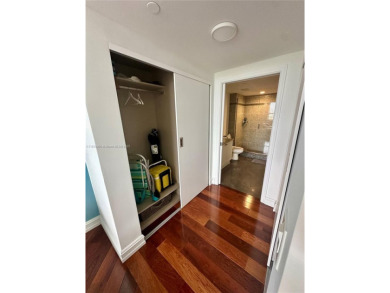 Spectacular 2BD/2BA Condo at Turnberry on the Green - Aventura's on Turnberry Isle Resort and Club in Florida - for sale on GolfHomes.com, golf home, golf lot