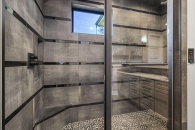 Built in 2022 and perfectly positioned on the 9th hole of the on Aspen Lakes Golf Course in Oregon - for sale on GolfHomes.com, golf home, golf lot