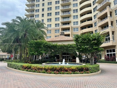 Spectacular 2BD/2BA Condo at Turnberry on the Green - Aventura's on Turnberry Isle Resort and Club in Florida - for sale on GolfHomes.com, golf home, golf lot