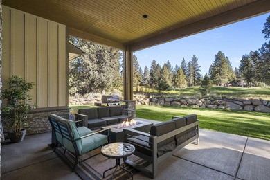 Built in 2022 and perfectly positioned on the 9th hole of the on Aspen Lakes Golf Course in Oregon - for sale on GolfHomes.com, golf home, golf lot